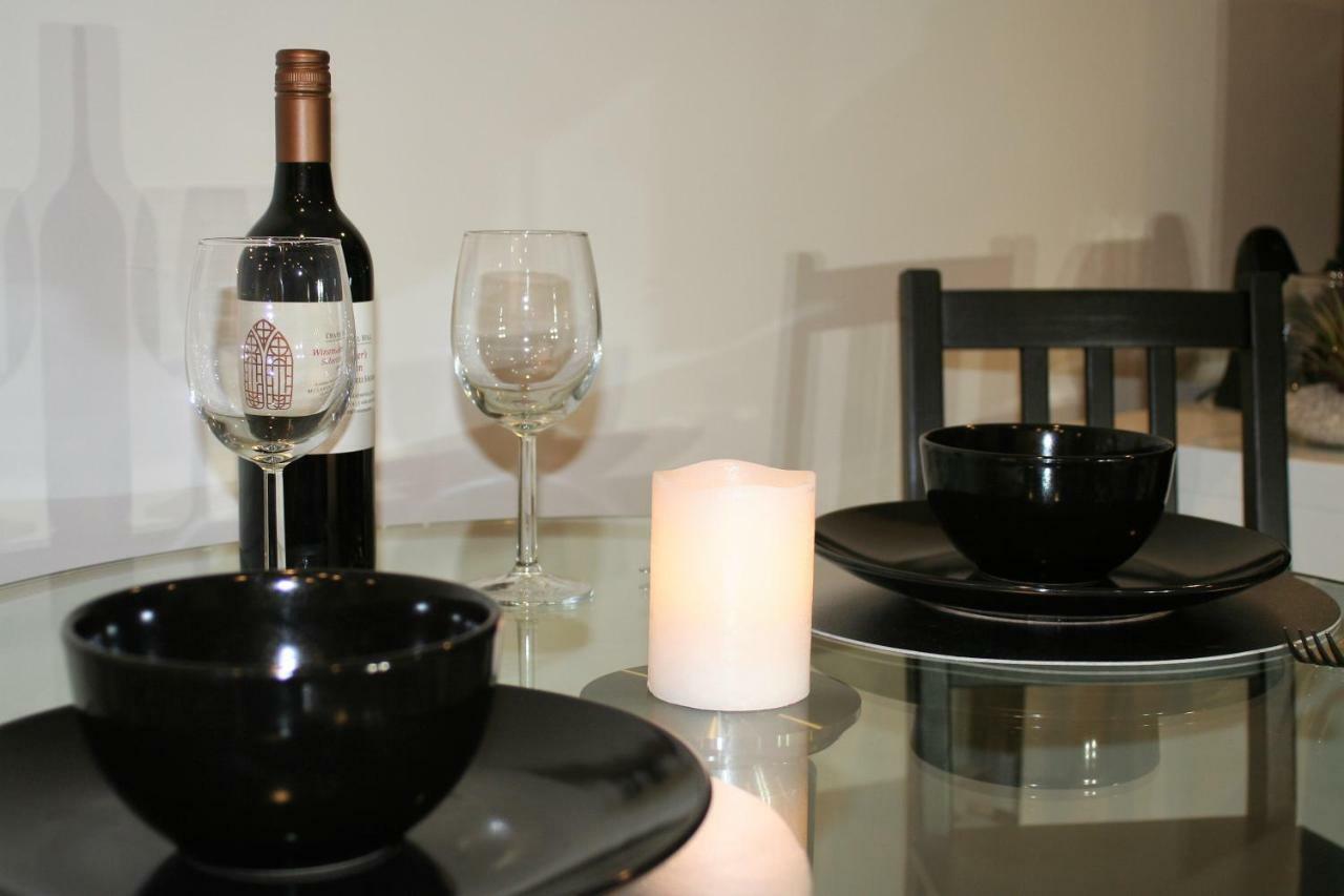 Governor Luxe 1 Bedroom Apartment In The Heart Of Barton Wifi Gym Wine Secure Parking Canberra Kingston Exteriér fotografie